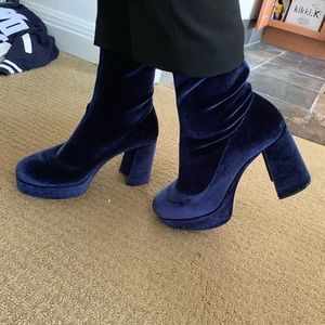 Miu Miu blue velvet platform heels, EU 37
